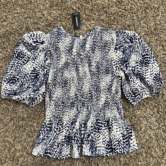 NWT Express Short Sleeve Patterned peplum top - Picture 3 of 6